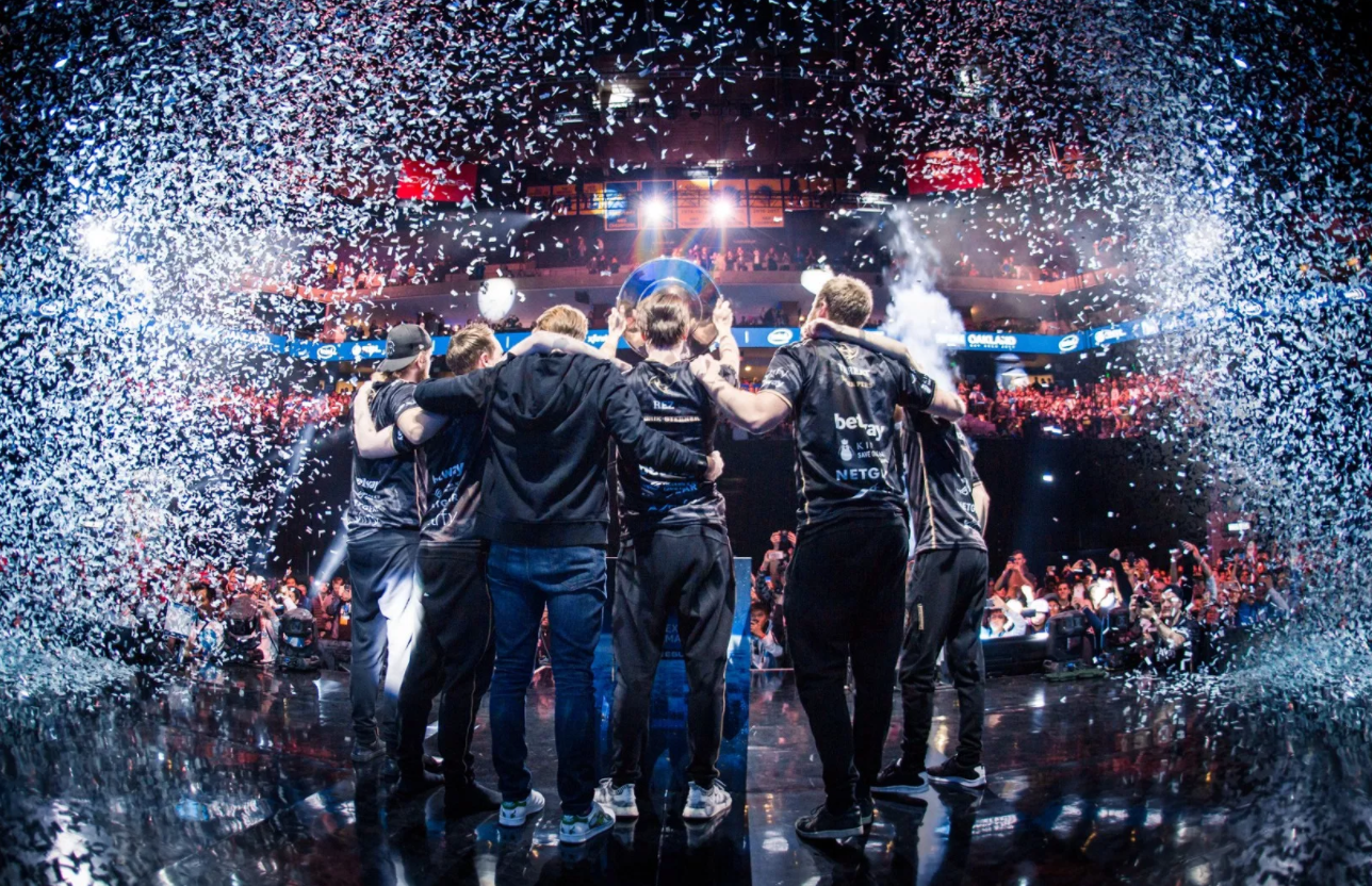 投掷物2.0时代来临，职业选手开发出Overpass新烟雾墙